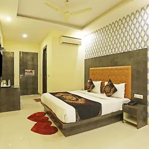 Smart Signature 4*, Neu-Delhi Indien